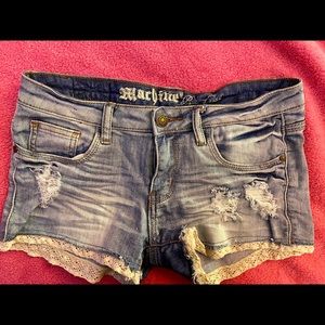 SOLD✔️Lace Trim distressed Shorts ☀️